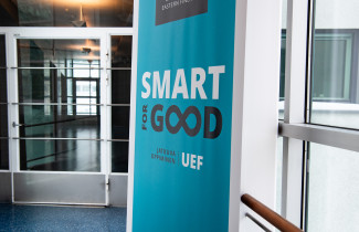 Jatkuvan oppimisen keskuksen roll-up -juliste.