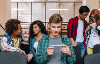 Kansainvälisiä opiskelijoita.