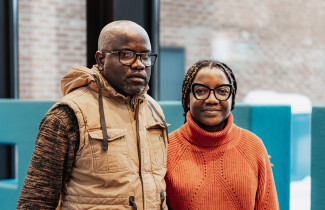 Väitöskirjatutkijat Malakia Jatileni ja Cloneria Jatileni.