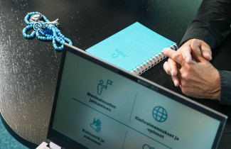 UEF EMBA kuvituskuva.