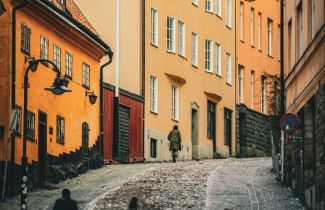 Tutkimusryhmän kuva: Ylisukupolvinen ulkopuolisuus: vähemmistöidentiteetit ja hyvinvointi ruotsinsuomalaisissa perheissä