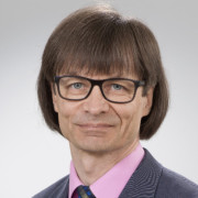 Profile picture: Paavo Honkakoski