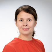 Profile picture: Sanna Tchaplinski