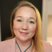 Profiilikuva: Sari Gullans-Sirviö