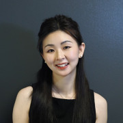 Profile picture: Yi Li