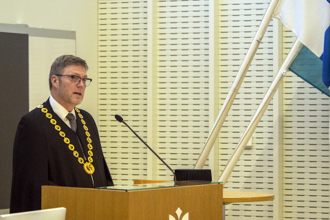 Mönkkönen Jukka speaking.