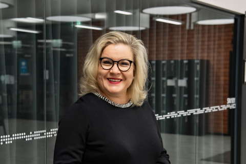 Professori Saara Julkunen.