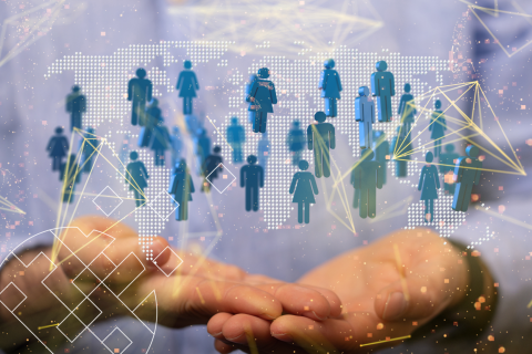 Kädet kämmenet ylöspäin kannattelevat kuvitteellista väestöä