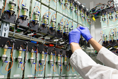 Akkututkimuslaboratorio.