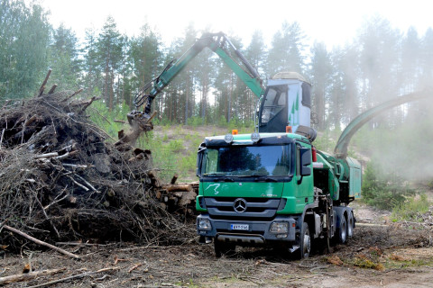 Metsä.