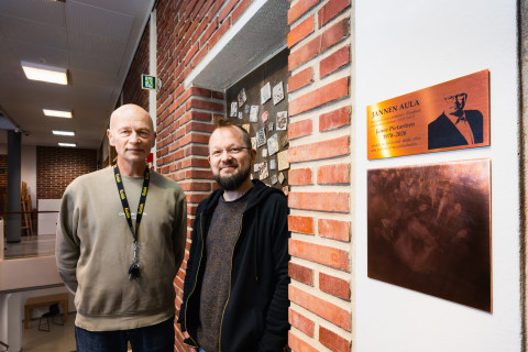 Janne Pietarisen muistoteos Educalla.