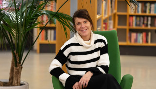 Avoimen yliopiston opiskelijatarinan henkilö Kerttu Syreeni.