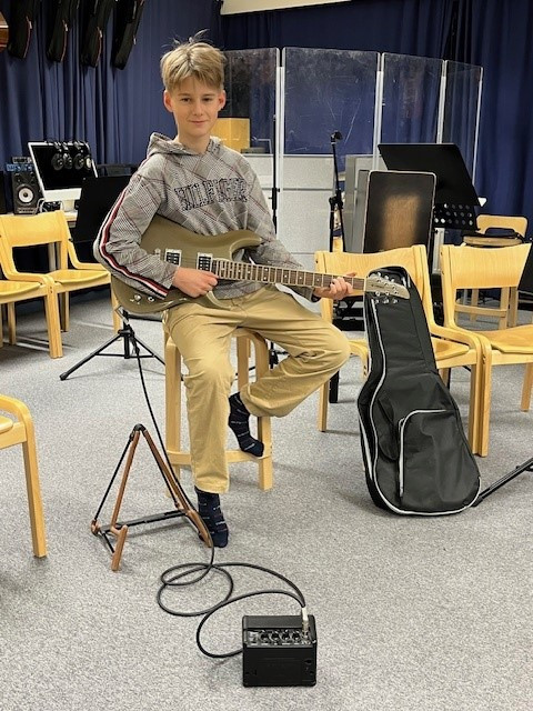 Norssi kitaralahjoitus