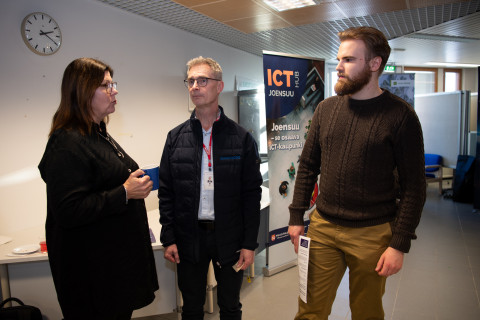 Satu Marjo, Mika Raatikainen ja Jeri Pylkkänen 