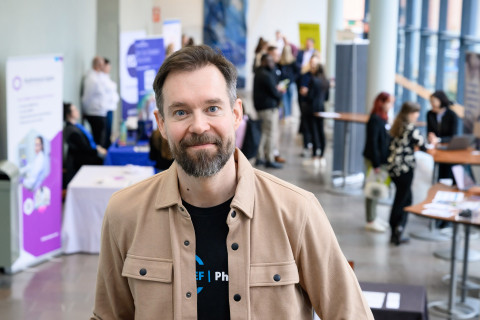 Jarkko Rautio farmasian SpeedRekryDating-tapahtumassa.