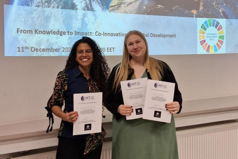 Winner and People&#039;s choice of the UEF 3MT Competition 2025, Henna Rinta-Kiikka and runner-up Lais Oliveira Leite.