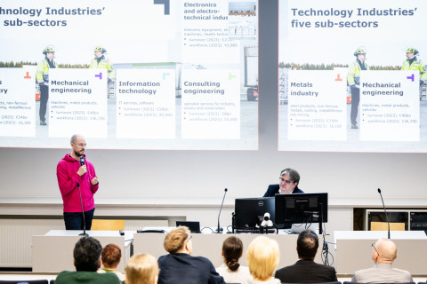 Touko Apajalahti, Head of Education Policy at Technology Industries of Finland, and Lasse Heikkinen, Senior University Lecturer at the Department of Technical Physics.