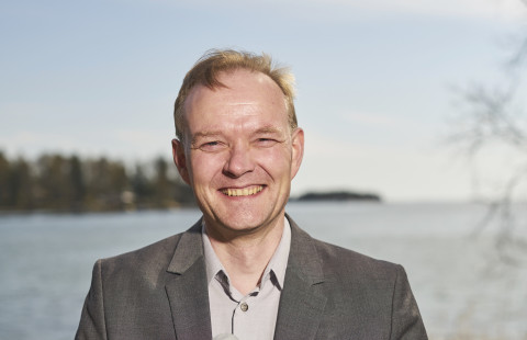 Jarkko Tissari sai Löylynhenki -palkinnon Saunaseuralta.