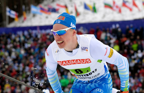 Iivo Niskanen hiihtää