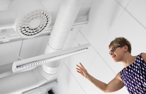 Sisäilma, kuvituskuva. Kuvassa Vuokko Lappalainen.