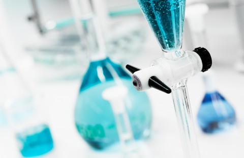 Laboratoriolaitteita.