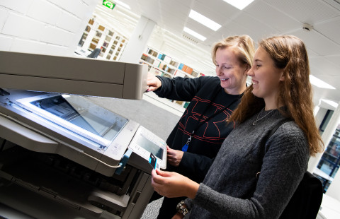 The scanning and copying machine in the UEF Library.