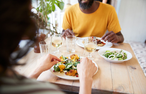 Pariskunta ravintolassa