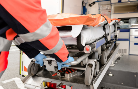 Paarit ambulanssissa