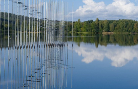 Lentoon-teos Savilahdella.