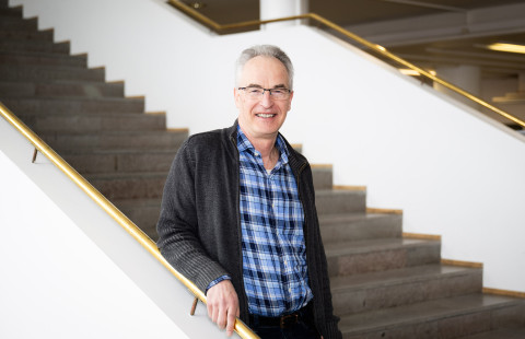 Avoimen yliopiston opiskelijatarinassa Jorma Karlsson.