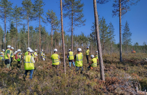 Suon ennallistamisnäytös. Kuva Anu Laakkonen, TurvaHiili-hanke.