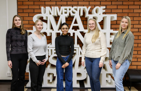 Eerika Takala, Jasmin Huttunen, Akshatha Kalavathi Shivakumar, Kaisa Mäki-Mantila, Tiina Tuononen.